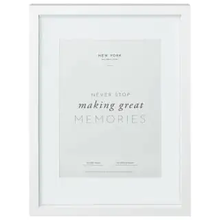 B&M A4 New York Box Photo Frame - White 3 B&M A4 New York Box Photo Frame - White